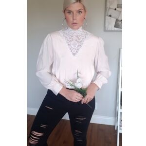 Vintage Soft pink nude longsleeve blouse lace collar